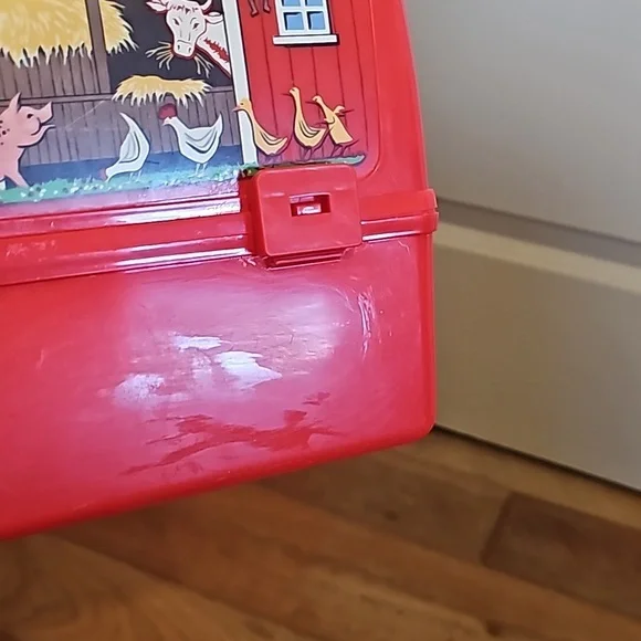 Vintage 1981 Thermos co Red Barn lunch box with cup - Picture 15 of 15